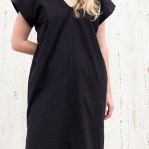 Esby Annie dress size M